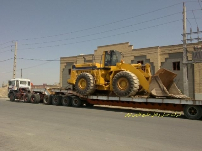 لودر 600 به وزن 48 تن محموله ترافیکی حمل توسط کمرشکن 11 محور شرکت حمل ونقل خلیج فارس ترابر